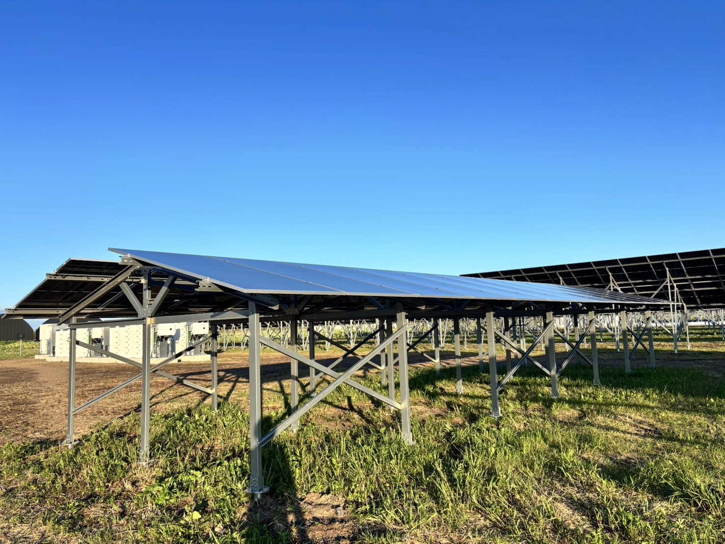 Agri-PV گرین ہاؤس: ایک زمین سے دوہری آمدنی Agri-PV گرین ہاؤس: ایک زمین سے دوہری آمدنی