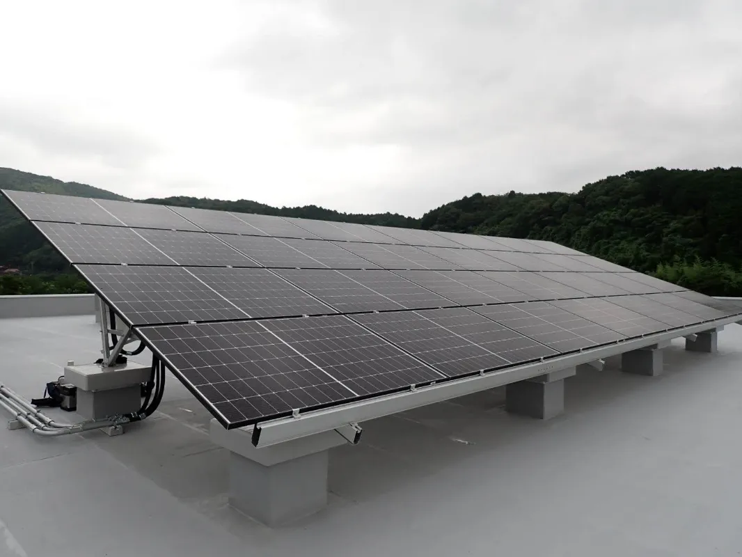 ملائیشیا کے اشنکٹبندیی PV منصوبوں کے لیے شمسی توانائی کے پہاڑ